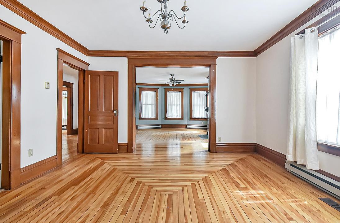 194 King Street, Windsor, NS