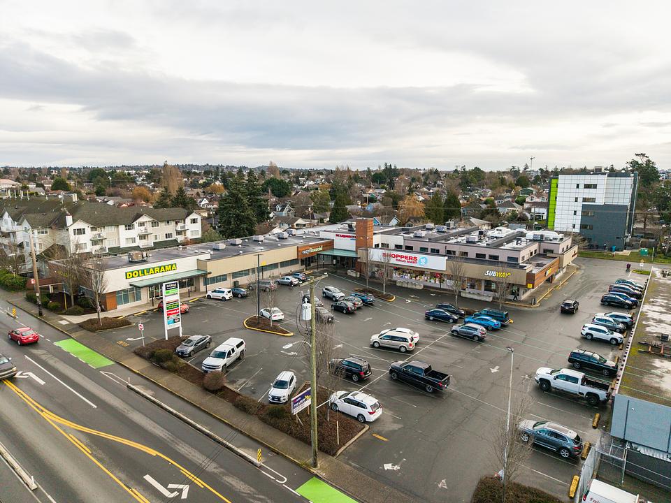 2929 Tillicum Road, Victoria, BC