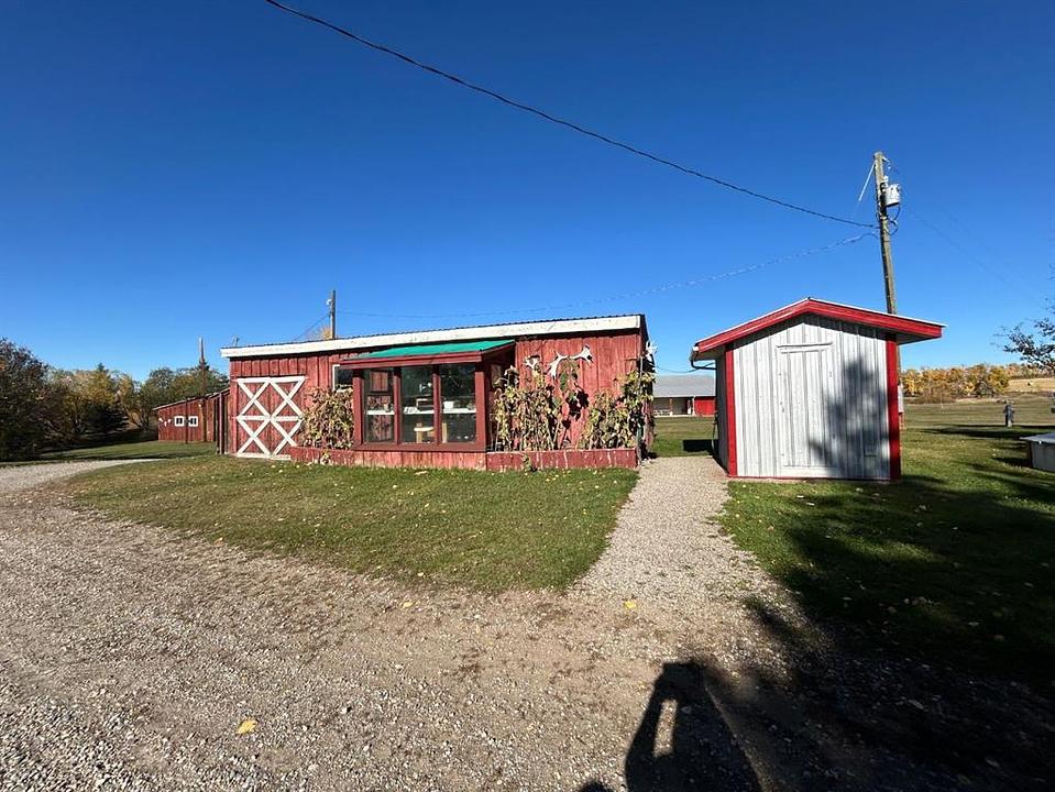 Township Road 323a, Mountain View County, AB