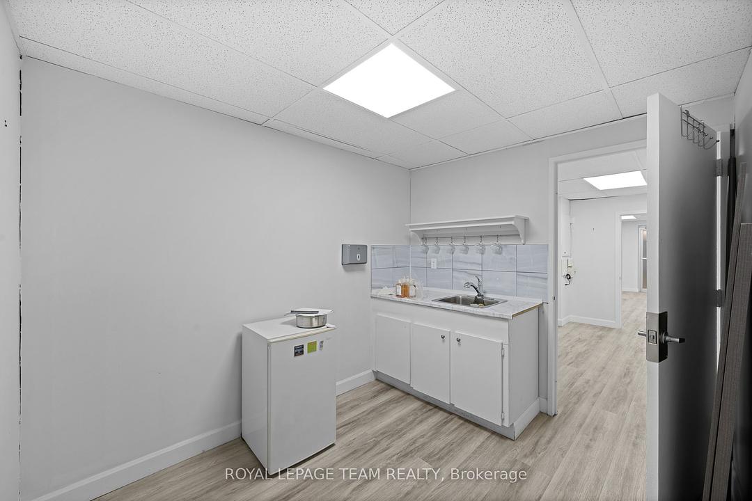 201 McLeod Street, Ottawa, ON