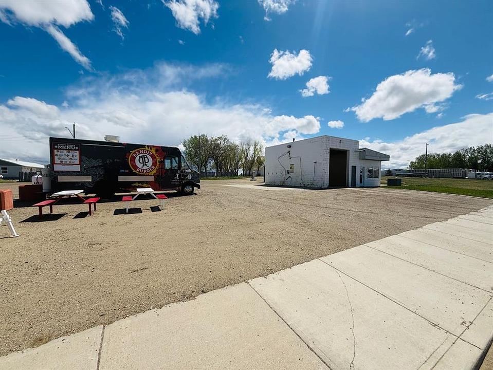 107 Centre Street, Enchant, AB