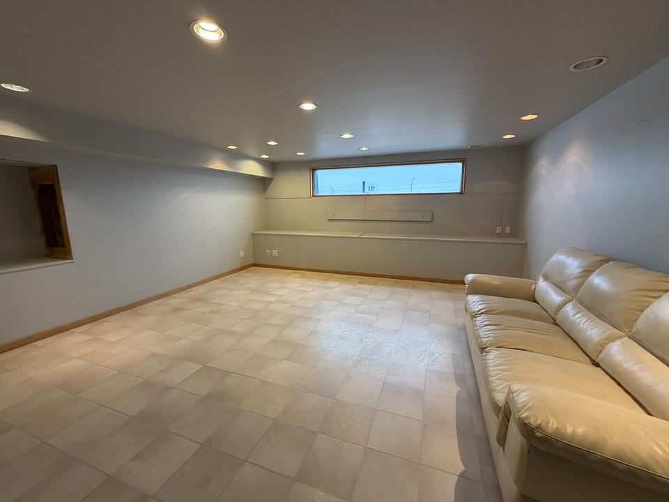100 - 4943 Continental Way, Prince George, BC