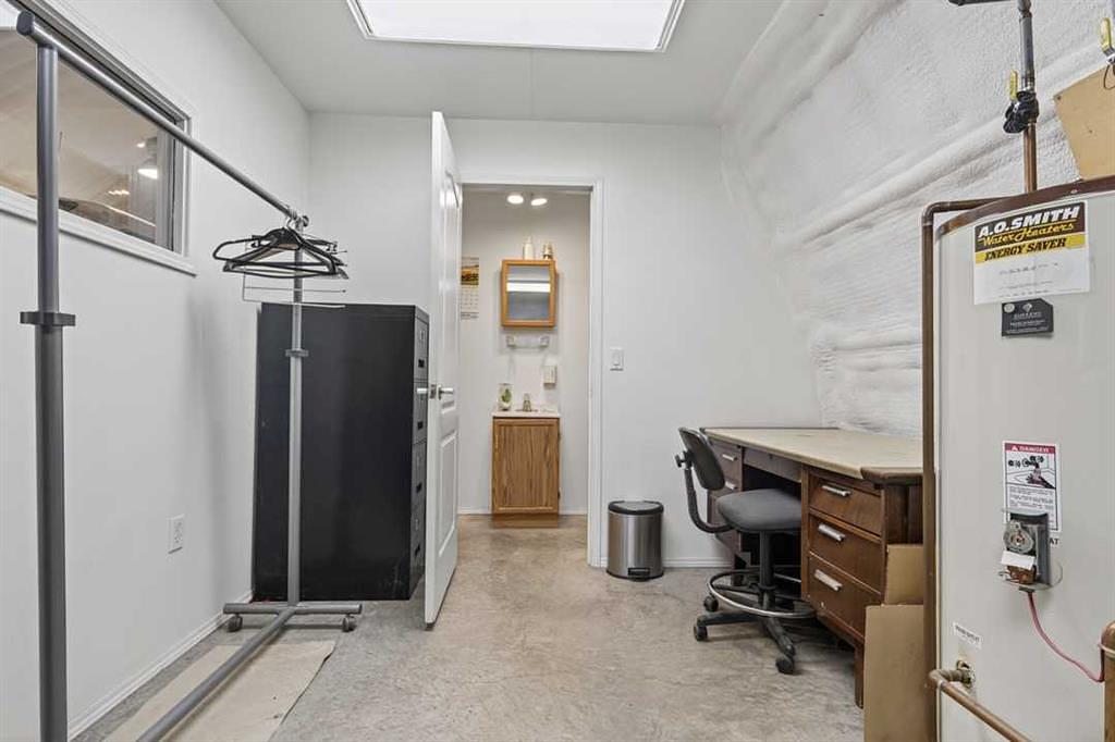 33066 Township Road 250, Calgary, AB