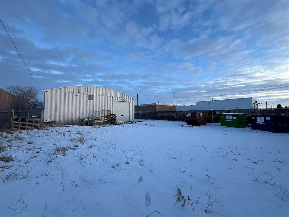 426 10 Street North, Lethbridge, AB