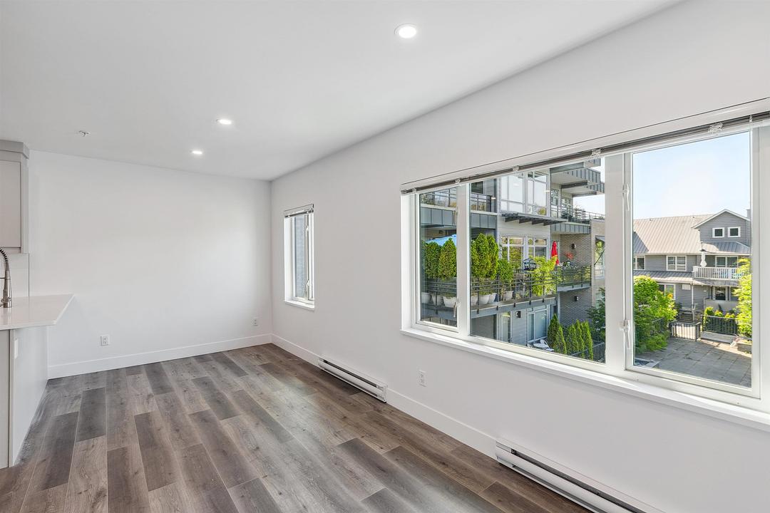 1635 Marine Drive, North Vancouver, BC