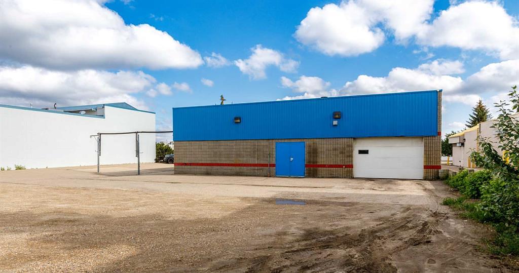 6104 67A Street, Red Deer, AB