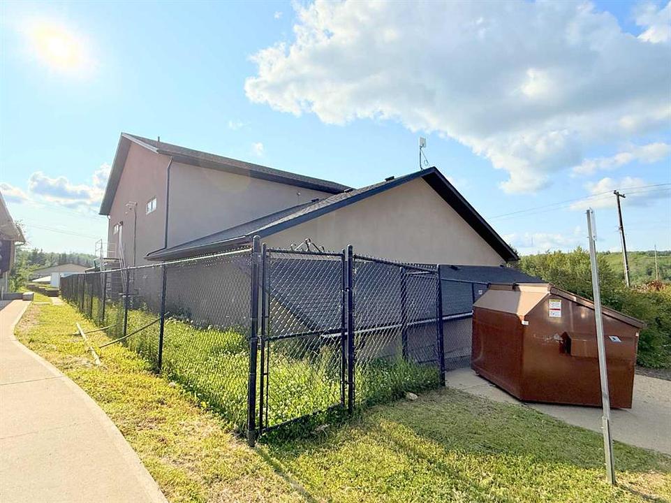 5302 50 Avenue, Athabasca, AB