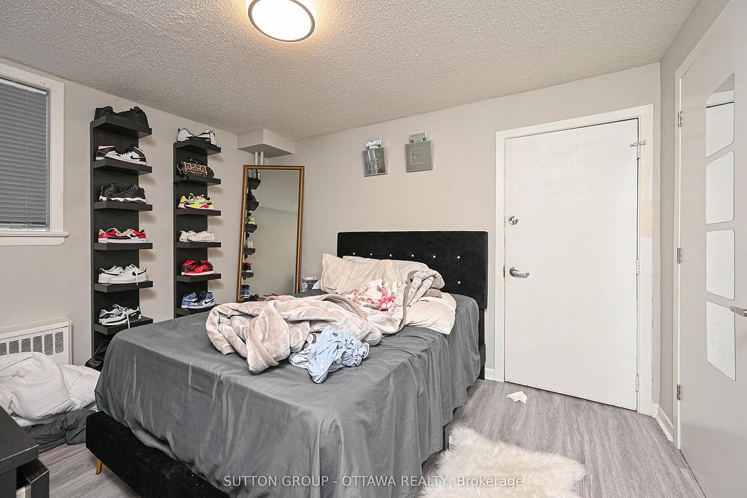156 Dagmar Avenue, Ottawa, ON