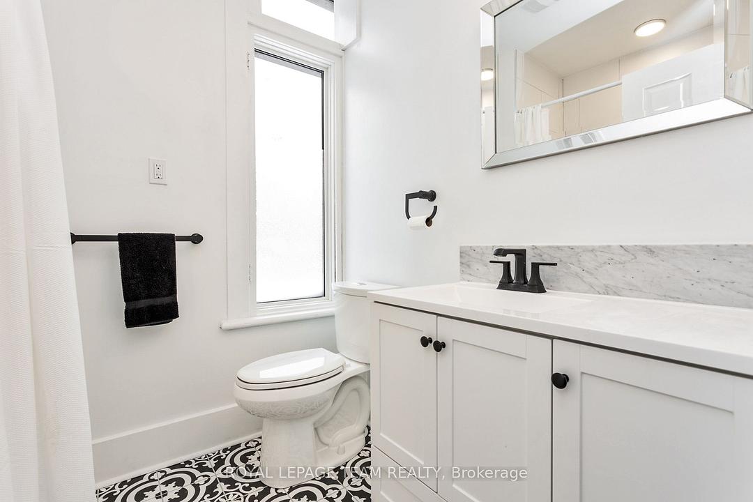 790 Bronson Avenue, Ottawa, ON