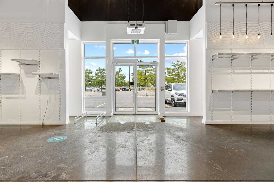 4 - 575 Industrial Avenue, Ottawa, ON