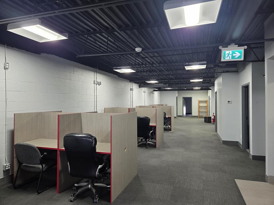 2327 Rue Guénette, Montréal, QC
