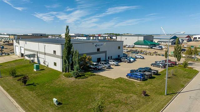 8002 105 Street, Clairmont, AB