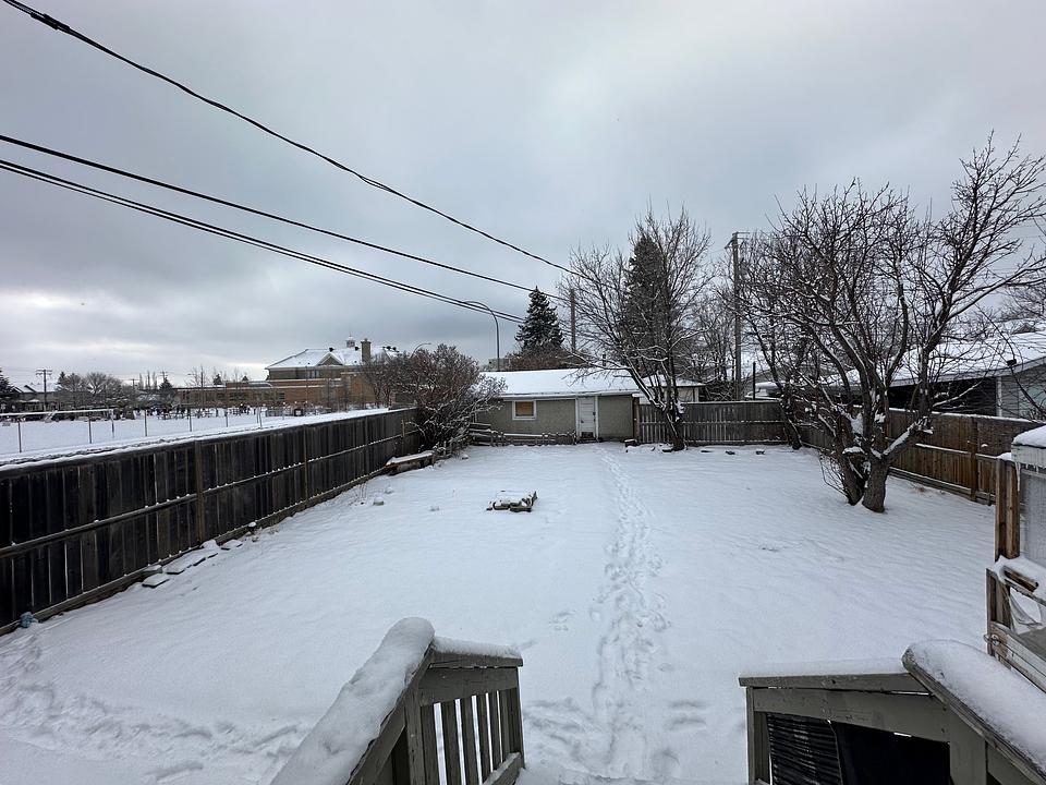 1101 22 Avenue Northwest, Calgary, AB