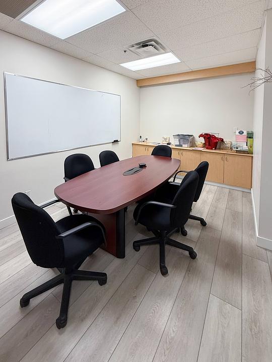 202 - 4555 Kingsway, Burnaby, BC