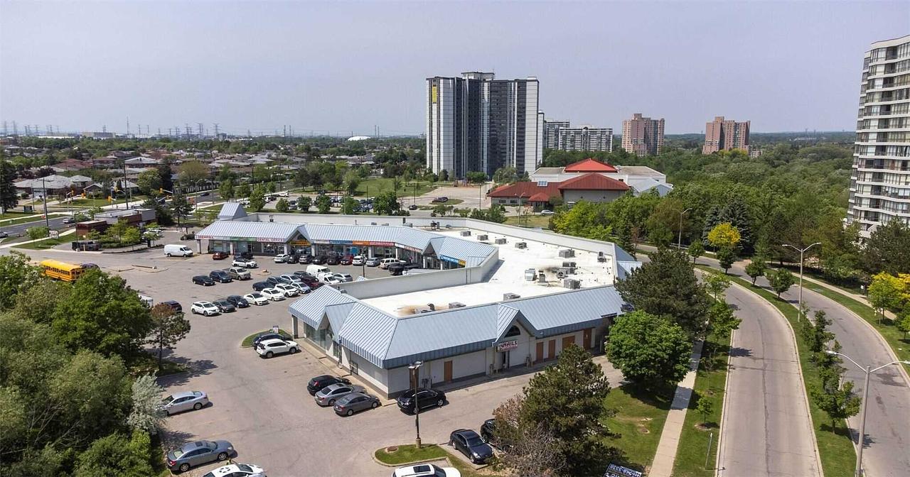 19 - 2687 Kipling Ave, Toronto, ON