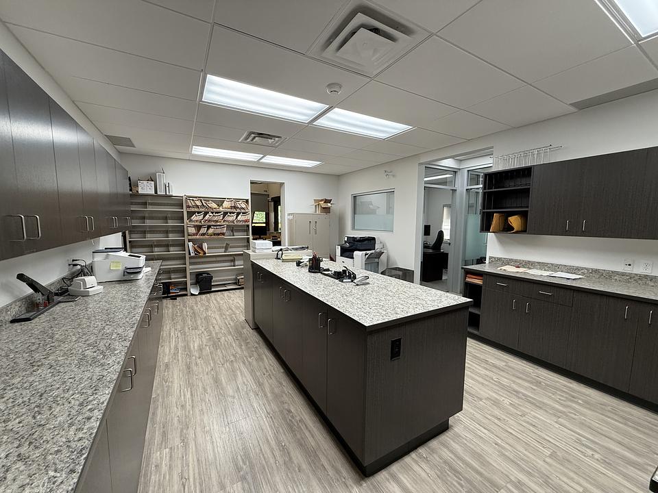 Building - 518 Laura Avenue, Red Deer County, AB