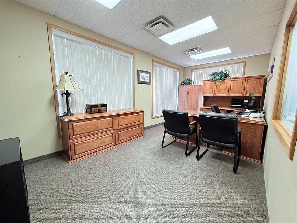 200 - 9805 97 Street, Grande Prairie, AB