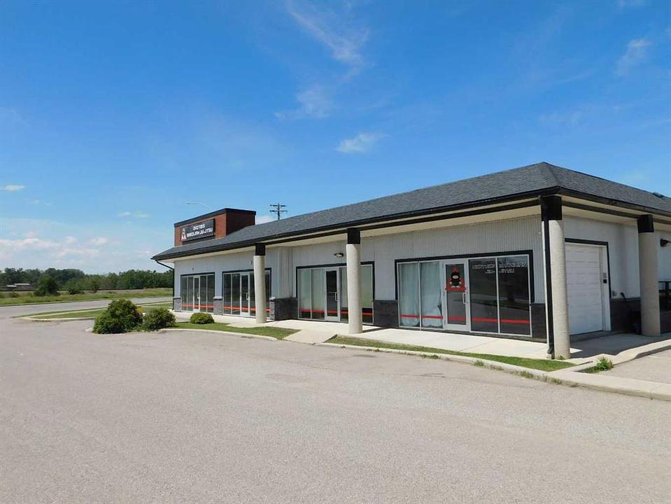 #2 - 220 North Railway Street, Okotoks, AB