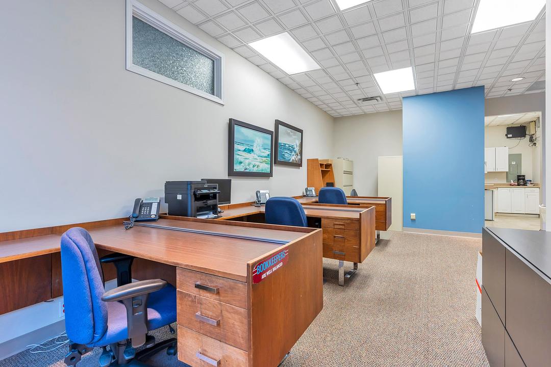 203 - 1120 Westwood Street, Coquitlam, BC