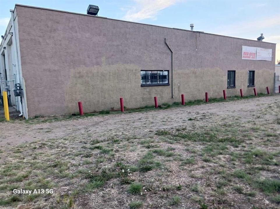 6789 52 Avenue, Red Deer, AB