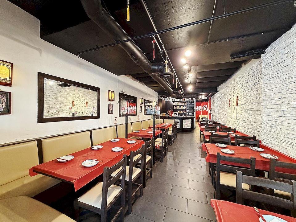 2942 West Broadway, Vancouver, BC