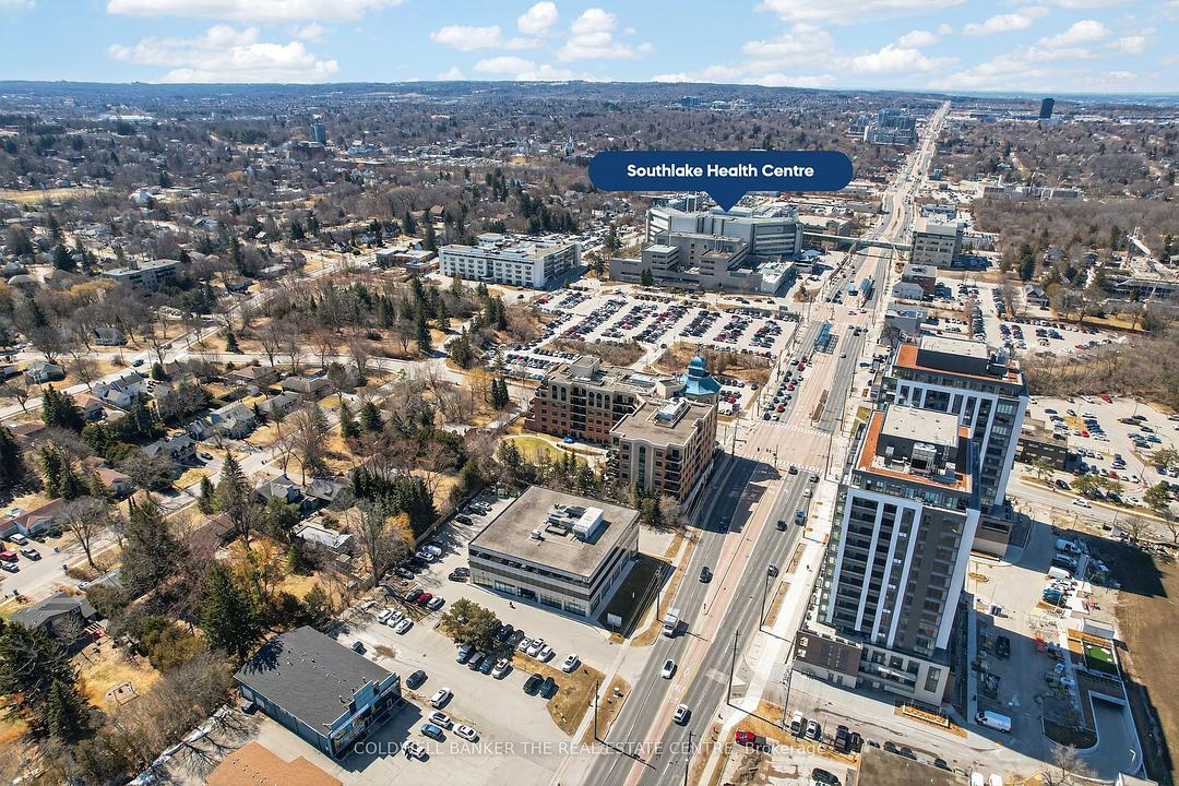 309 - 712 Davis Drive, Newmarket, ON