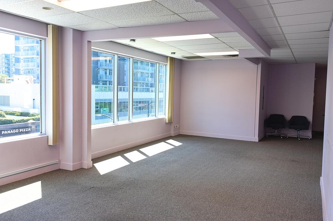 305 - 1245 West Broadway, Vancouver, BC