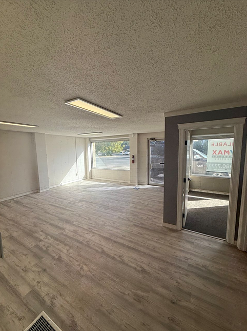 5912 54 Avenue, Red Deer, AB