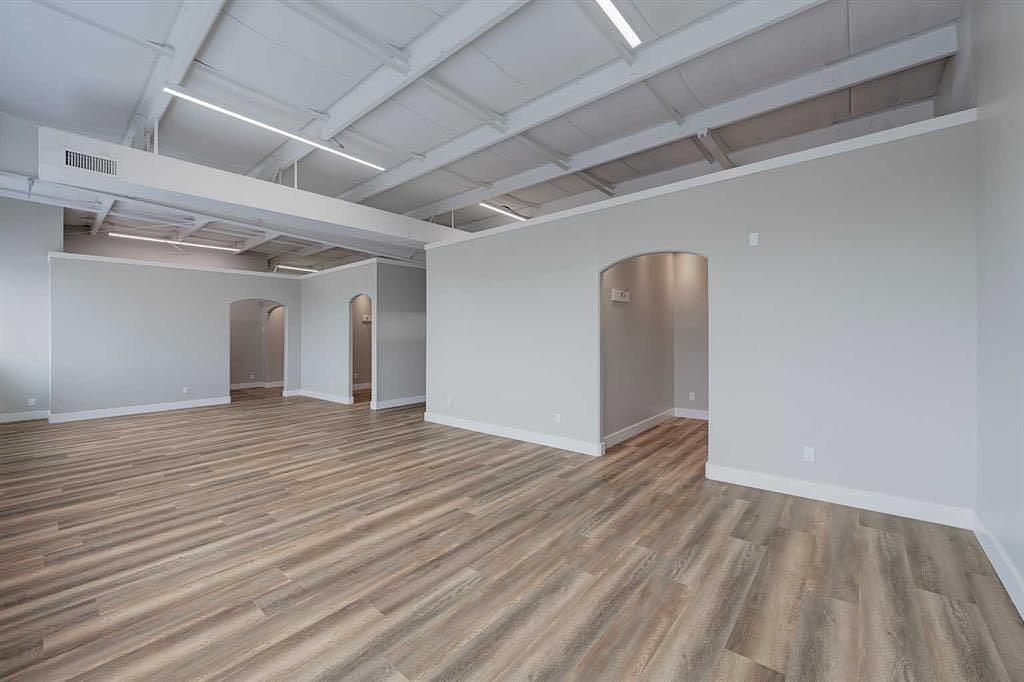 203 - 5116 52 Street, Red Deer, AB