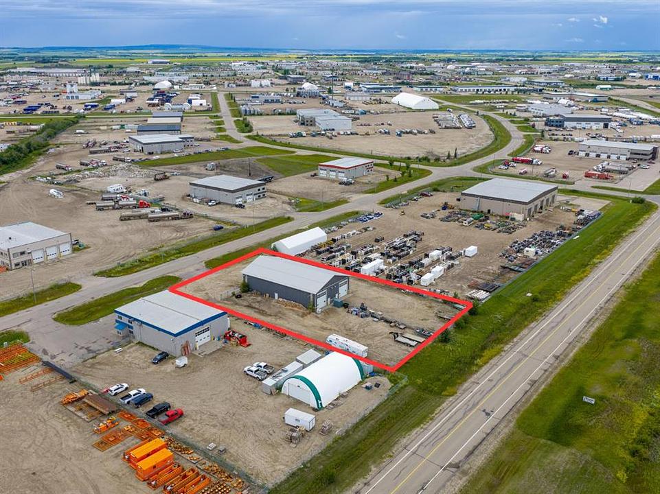9326 81 Avenue, Clairmont, AB