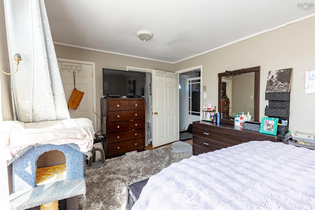 250 Main Street, Yarmouth, NS