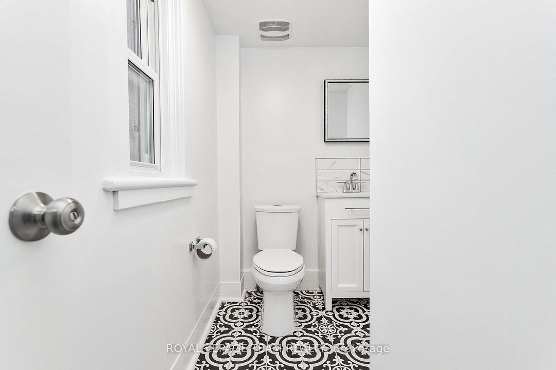 790 Bronson Avenue, Ottawa, ON