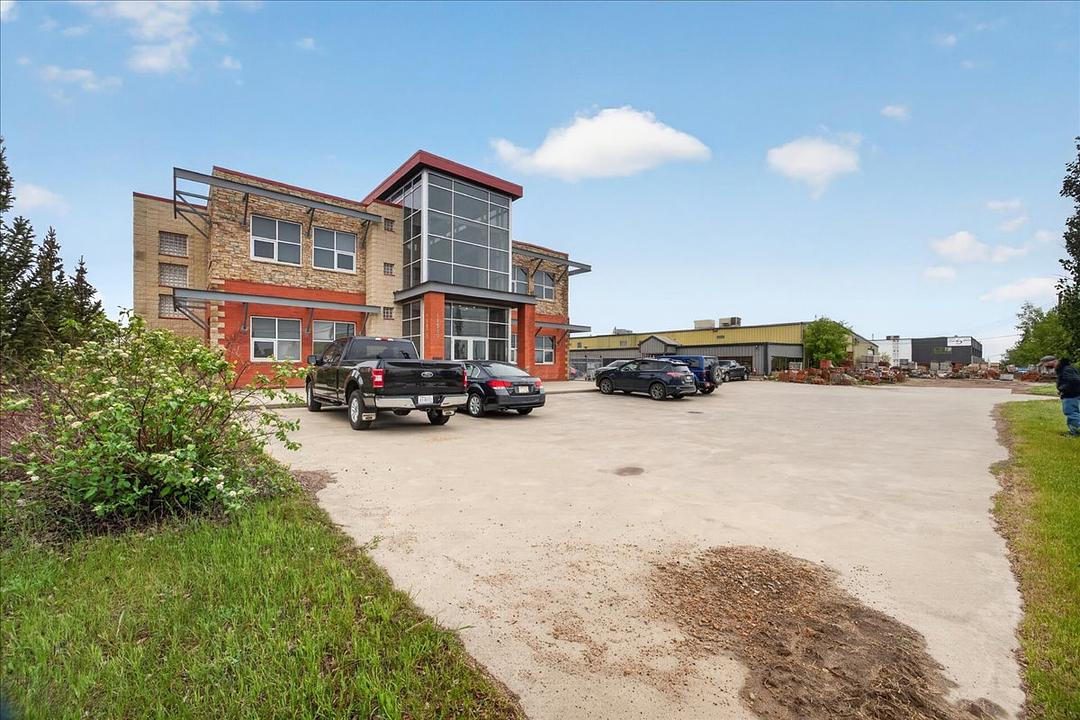 11520 -11544 154 Street, Edmonton, AB
