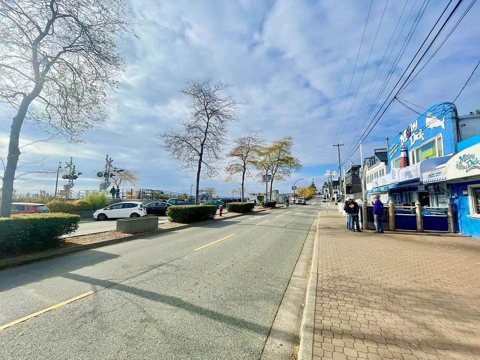 15491 Marine Drive, White Rock, BC