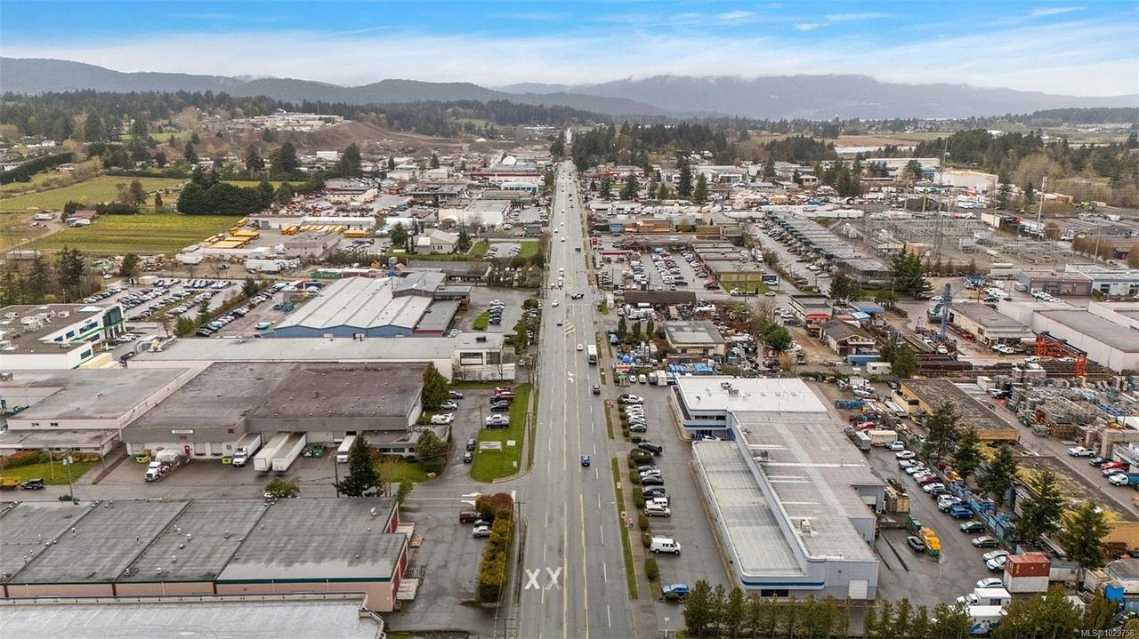 6753 Central Saanich Road, Victoria, BC