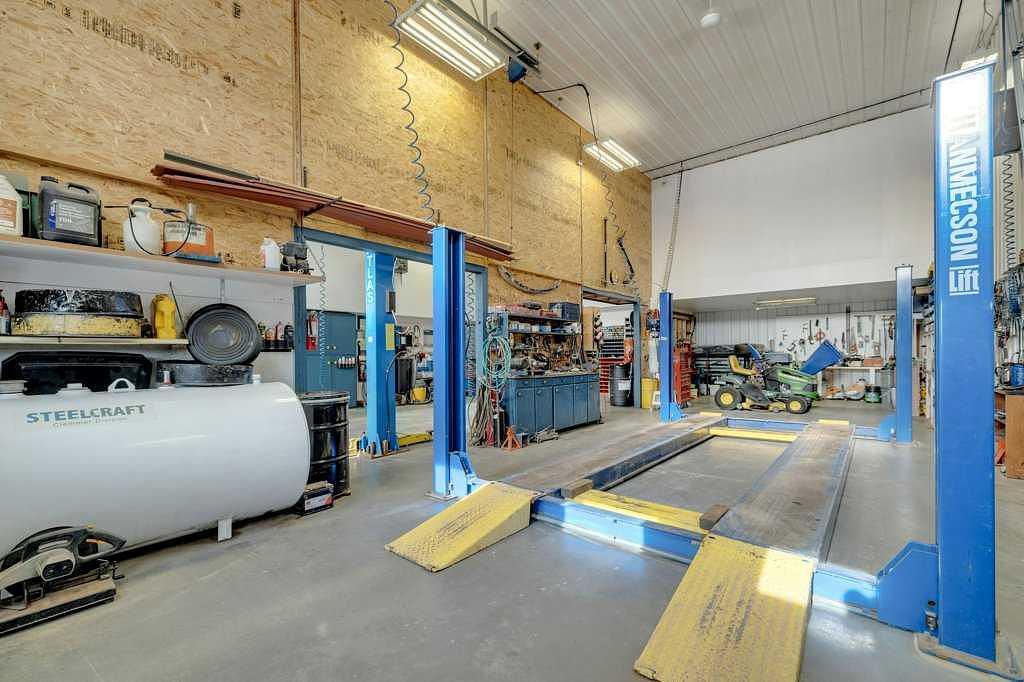 5025 46 Avenue, Rimbey, AB
