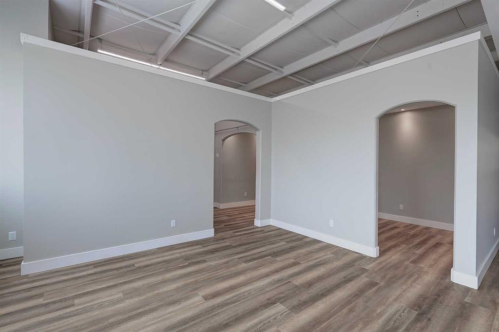 203 - 5116 52 Street, Red Deer, AB