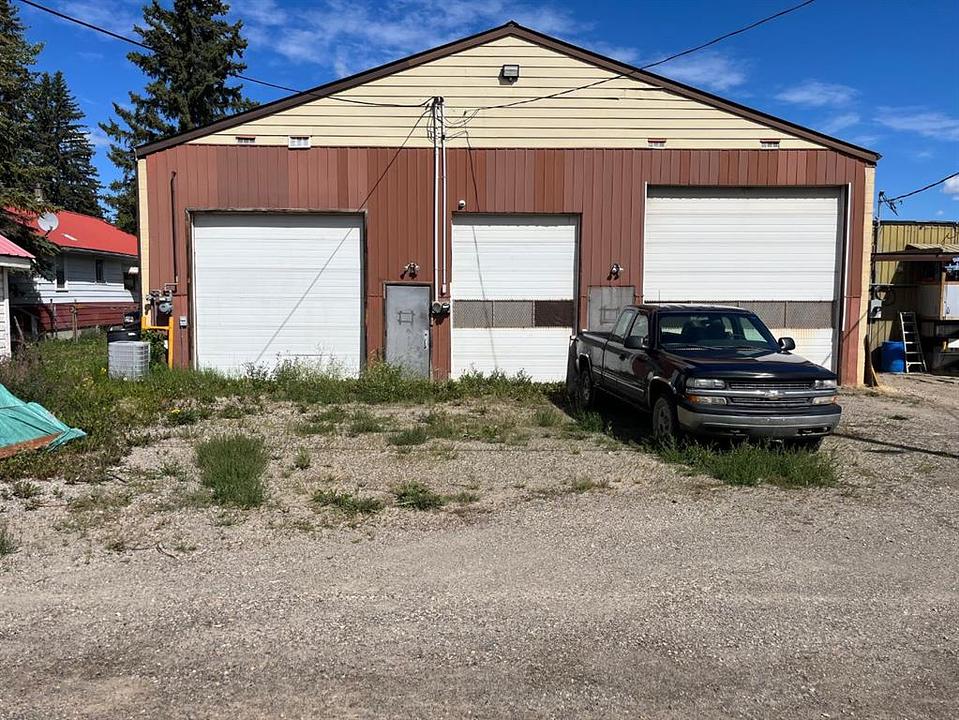 5115 50 Avenue, Caroline, AB
