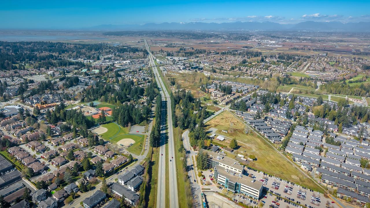 2660 Croydon Drive, Surrey, BC