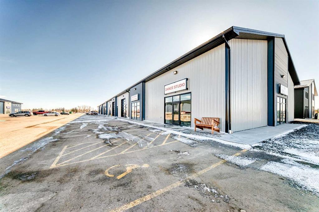 105 - 245 Canal Avenue, Strathmore, AB