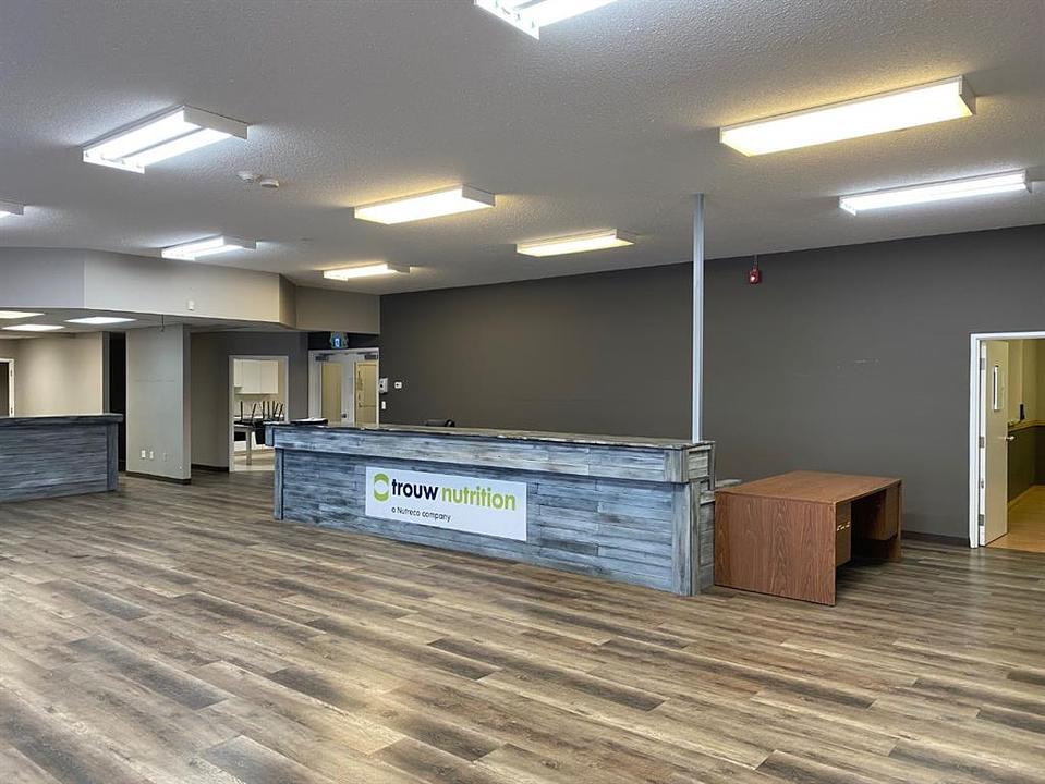44 Avenue, Ponoka, AB