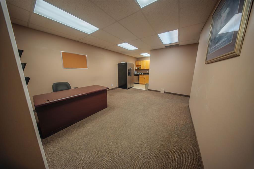 32 Westwinds Crescent Northeast, Calgary, AB