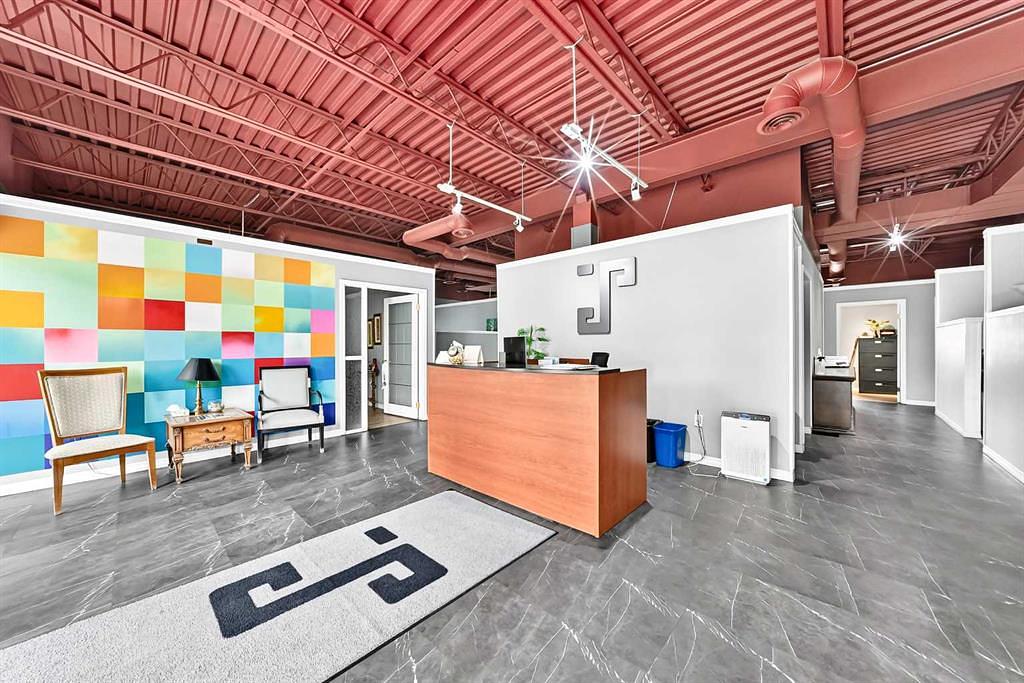 4722 1 Street Southwest, Calgary, AB