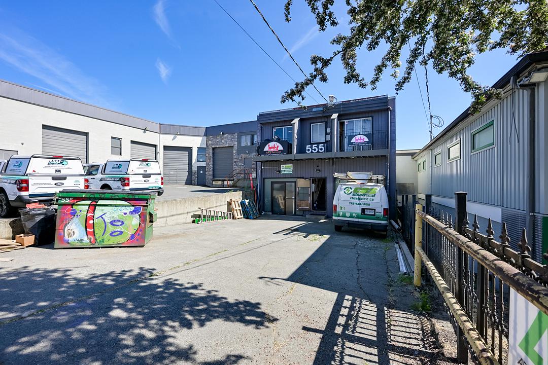 555 Hillside Avenue, Victoria, BC
