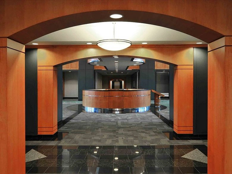 505 - 77 City Centre Drive, Mississauga, ON