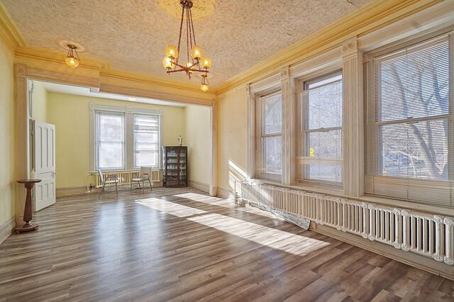 215 Rue de Castelnau East, Montréal, QC