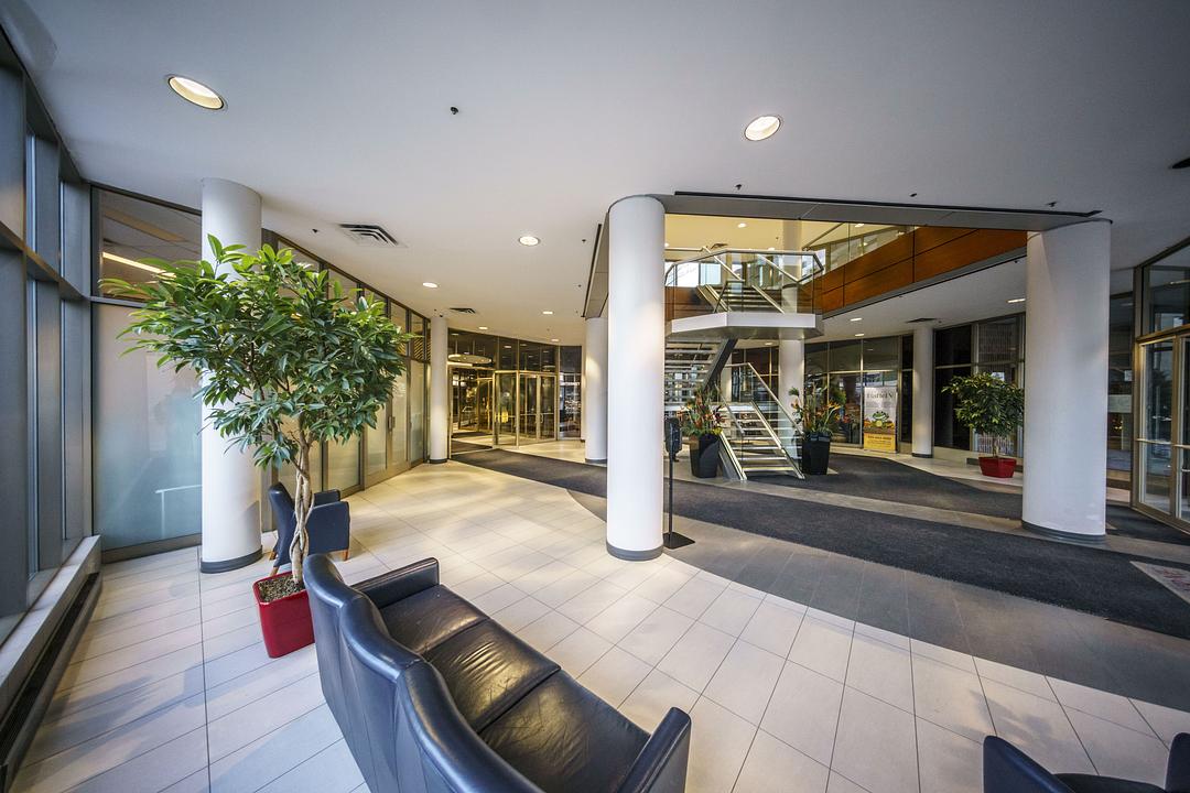 1000 Rue de Sérigny, Longueuil, QC
