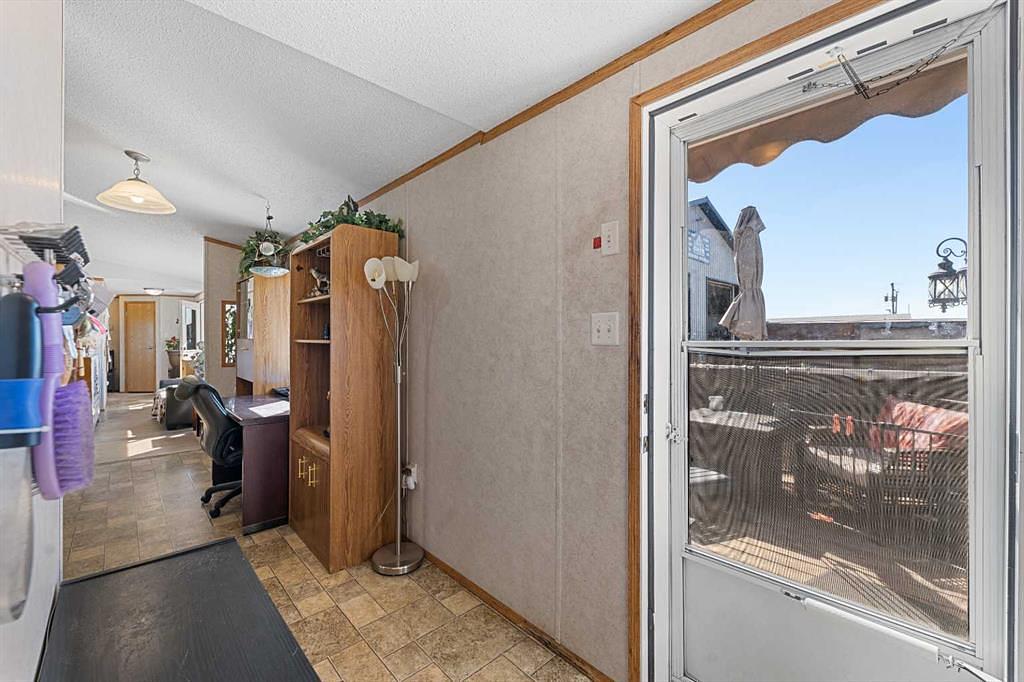 81 Barstow Street, Carseland, AB
