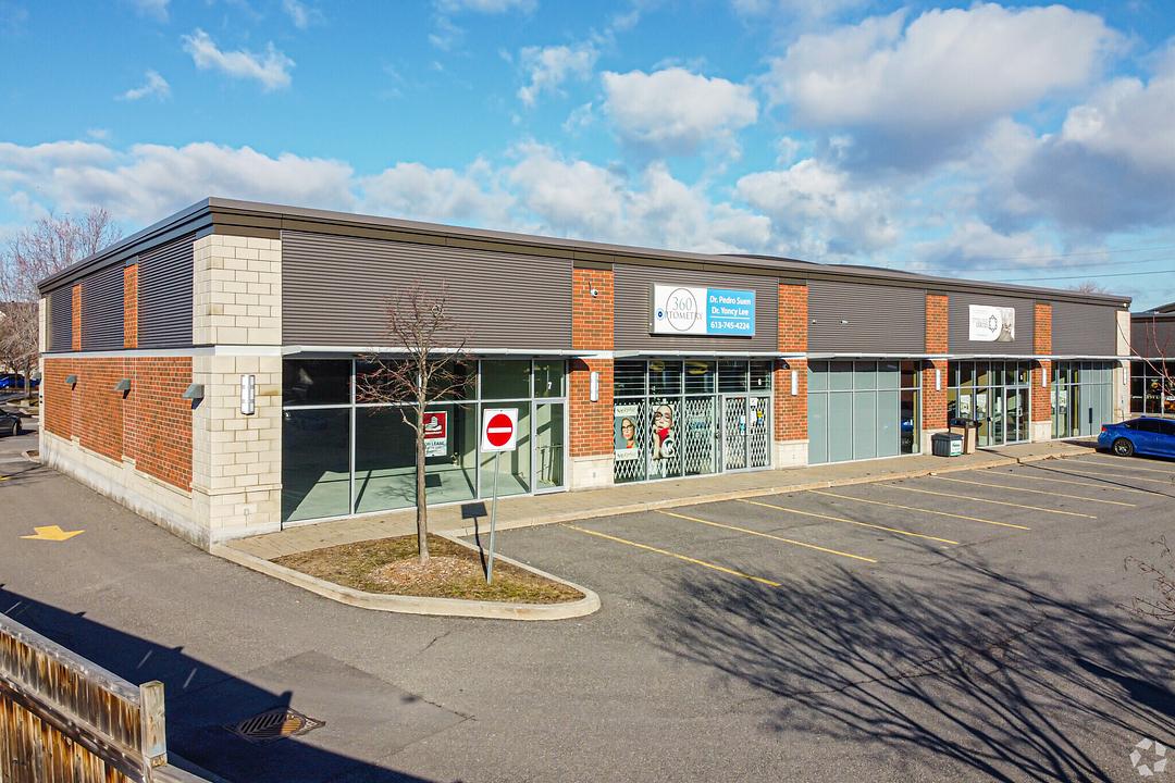 2164 Montreal Rd, Ottawa, ON