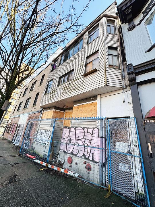 568 Powell Street, Vancouver, BC